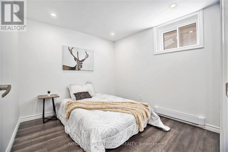 28901949/33-majestic-drive/manordale/ottawa/ontario/K2G1C6_20