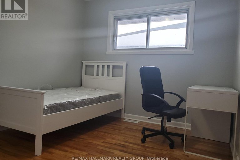 29345324/1329-bloomsbury-crescent/parkway-park/ottawa/ontario/K2C2Y8_10