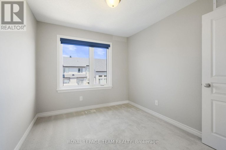28884791/273-shinleaf-crescent/mer-bleuebradley-estatesanderson-park/ottawa/ontario/K1W0J2_37
