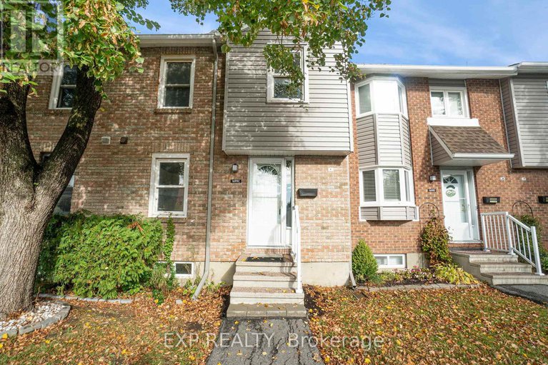 28974876/c-1699c-lamoureux-drive/queenswood-heights-south/ottawa/ontario/K1E2N3_1