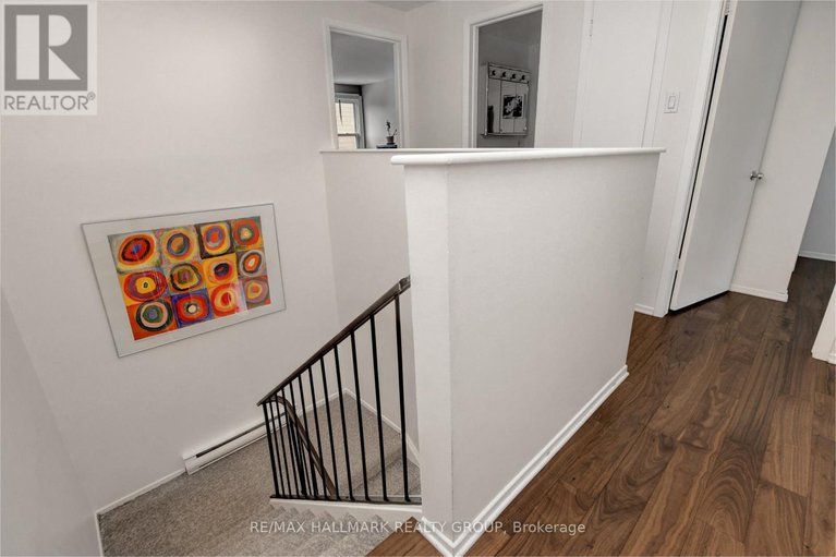 28827238/2094-eric-crescent/pineview/ottawa/ontario/K1B4P4_26
