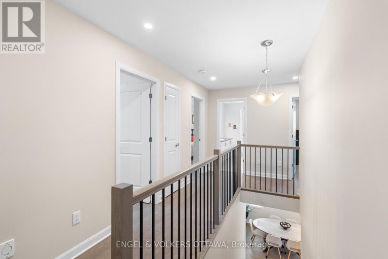 28163519/2053-wanderer-avenue/mahogany-community/ottawa/ontario/K4M0X1_19