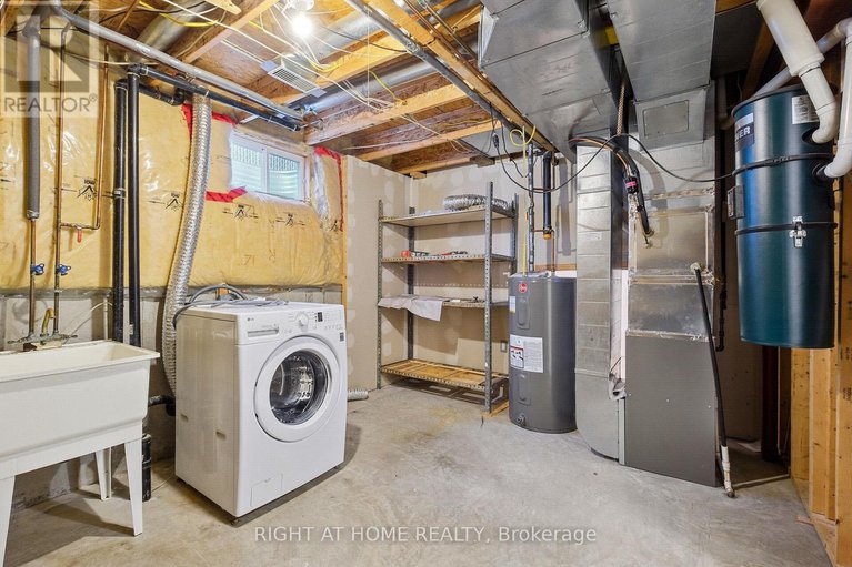 28485638/5119-lerner-way/beacon-hill-south/ottawa/ontario/K1J1B3_47