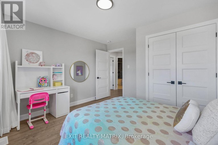 29640037/1202-montblanc-crescent/embrun/russell/ontario/K0A1W0_20