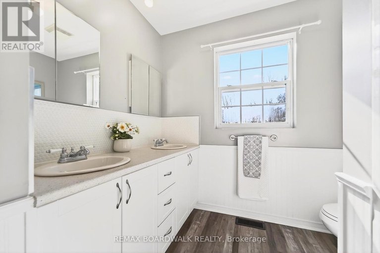 29457728/551-mclachlan-road/mcnabbraeside-twps/mcnabbraeside/ontario/K0A3L0_22