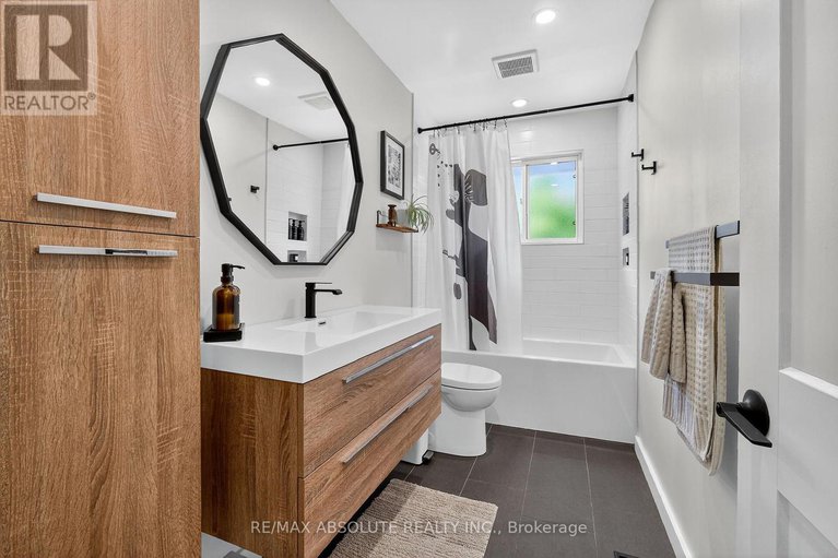 29104239/2186-tawney-road/hawthorne-meadows/ottawa/ontario/K1G1C5_28