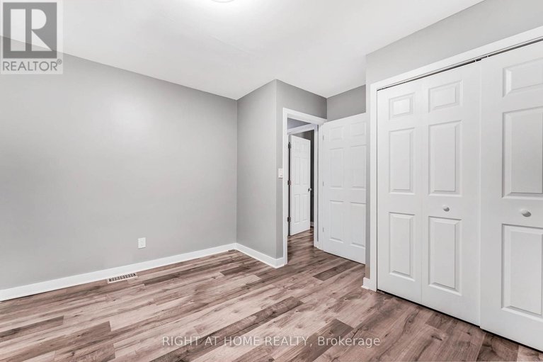28334647/2216-prospect-avenue/alta-vista/ottawa/ontario/K1H7G3_14