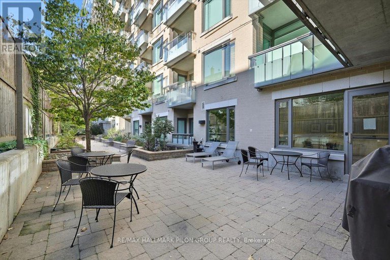 29009678/413-238-besserer-street/sandy-hill/ottawa/ontario/K1N6B1_24