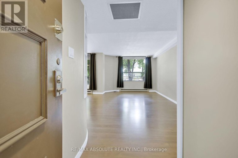28454198/203-50-emmerson-avenue/mechanicsville/ottawa/ontario/K1Y4P7_3