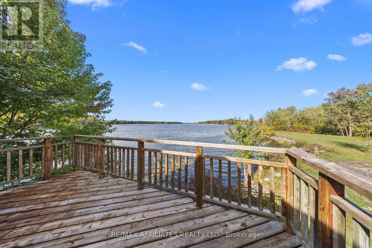 29093088/326-black-bass-bay-road/drummond-n-elmsley-drummond-twp/drummondnorth-elmsley/ontario/K7C3C8_40