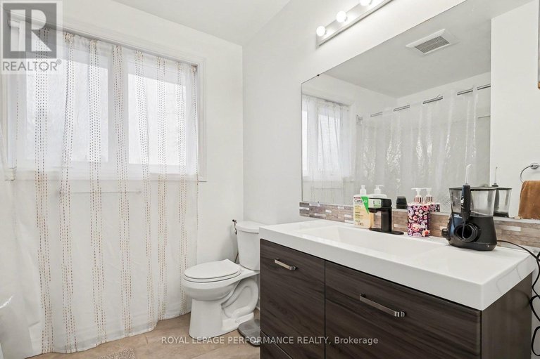 29620280/6417-st-louis-drive/hiawatha-parkconvent-glen/ottawa/ontario/K1C2X9_24