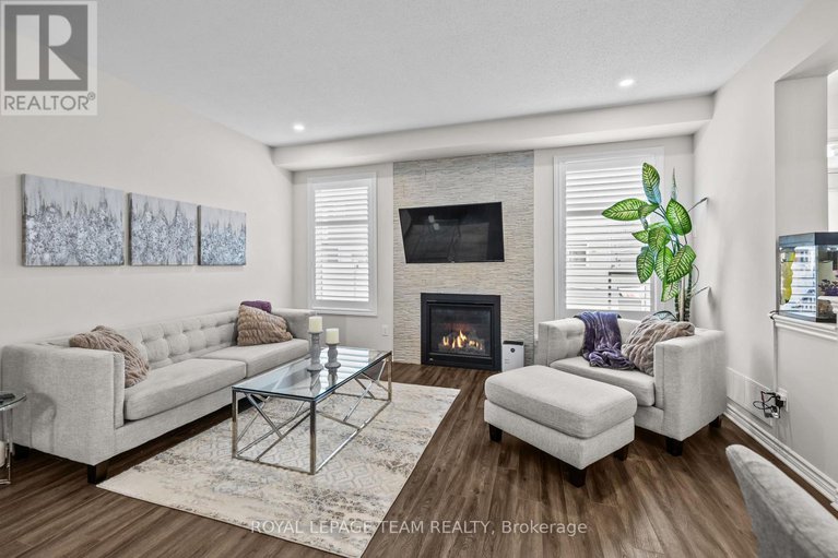 28512161/1135-apolune-street/half-moon-bay/ottawa/ontario/K2J6N8_7