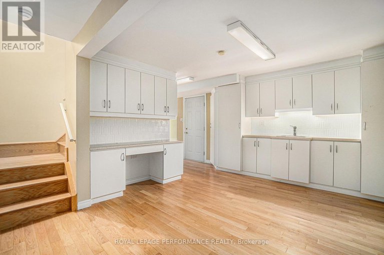 28638779/1702-ortona-avenue/carleton-heights/ottawa/ontario/K2C1W7_29