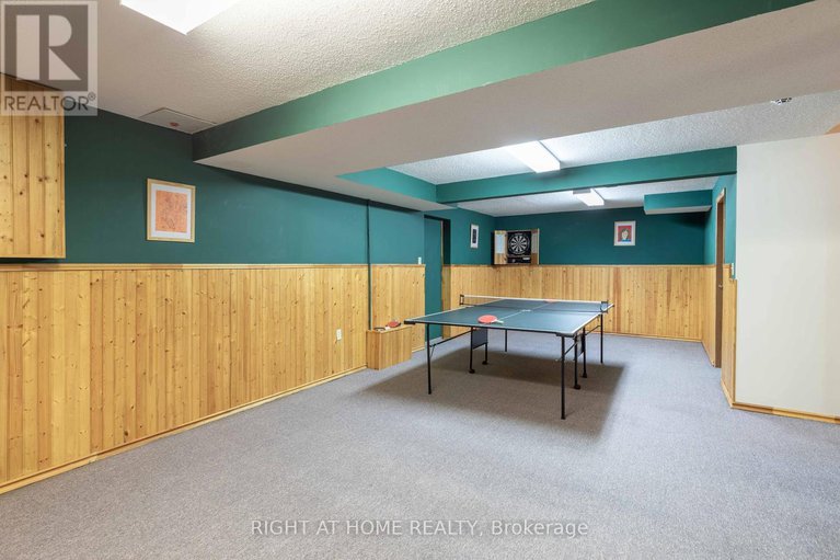 28541779/21-hime-crescent/hunt-club-park/ottawa/ontario/K1G4S1_32