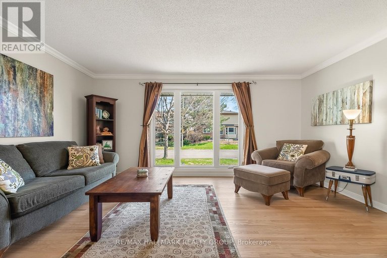 29659276/853-acadian-gardens/convent-glen/ottawa/ontario/K1C2V7_9