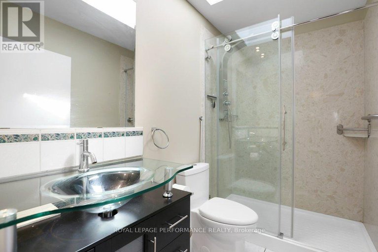 28664290/1388-wesmar-drive/alta-vista/ottawa/ontario/K1H7T5_26