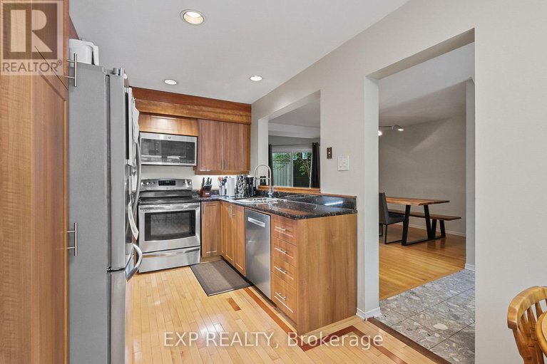 28631475/489-sunnyside-avenue/old-ottawa-south/ottawa/ontario/K1S0S8_9