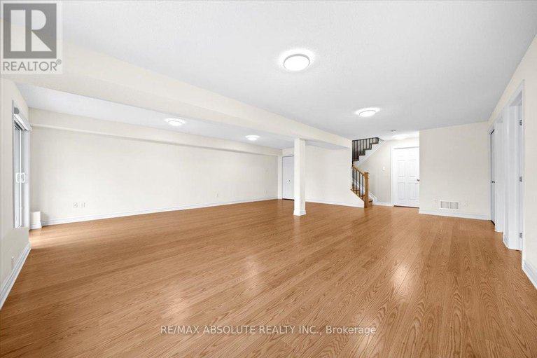 28769614/122-passageway-private/emerald-meadowstrailwest/ottawa/ontario/K2M2B5_21