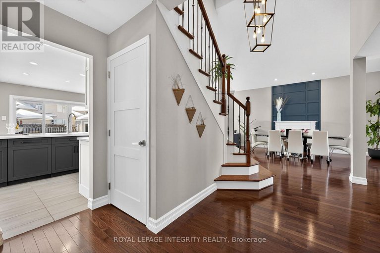 29364107/1380-diane-crescent/fallingbrookridgemount/ottawa/ontario/K4A2N8_17