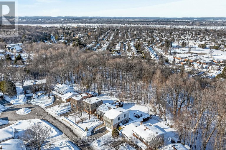 29413398/729-ludgate-court/beaconwood/ottawa/ontario/K1J8K8_43