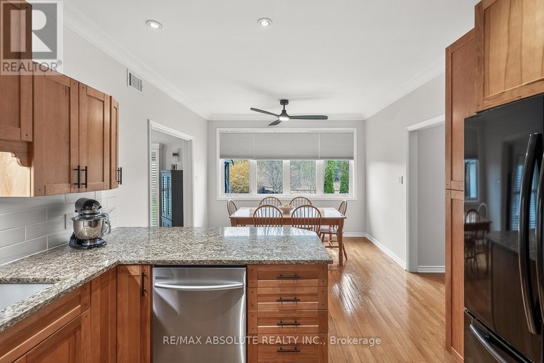 29681190/1801-rocklane-drive/kanata-north-west/ottawa/ontario/K2W1B5_23