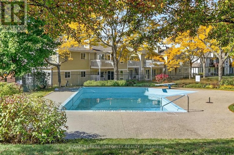 29150140/a-214-equestrian-drive-n/bridlewood/ottawa/ontario/K2M1E2_30