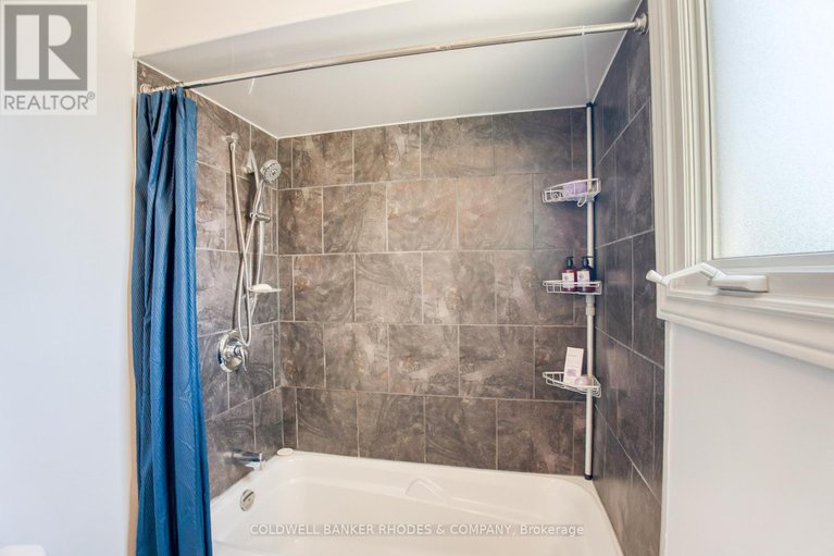 28873785/69-43-jackson-court/beaverbrook/ottawa/ontario/K2K1B6_22