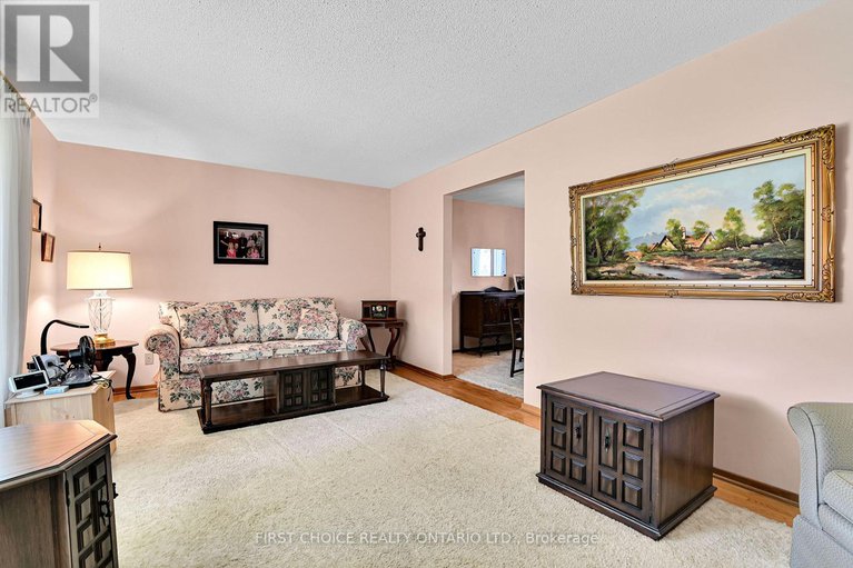 29003190/1577-claymor-avenue/carleton-heights/ottawa/ontario/K2C1T4_8