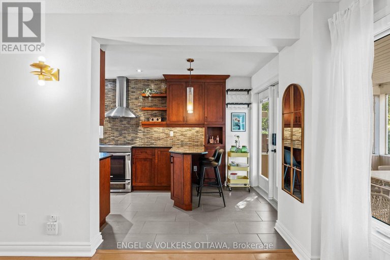 28507549/68-thornbury-crescent/centrepointe/ottawa/ontario/K2G6C4_10