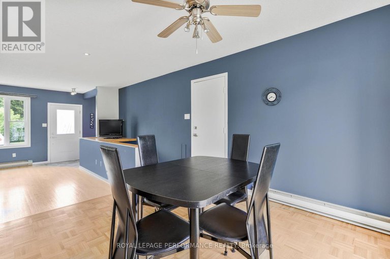 28348539/61-albert-street/embrun/russell/ontario/K0A1W1_8