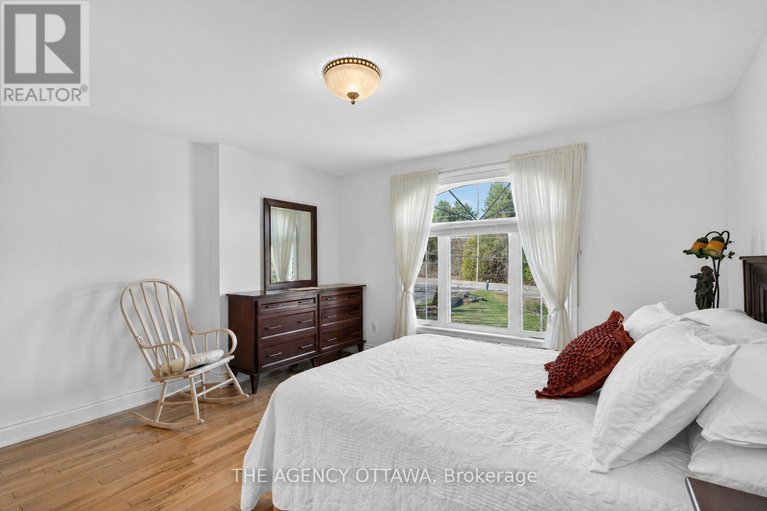 29664562/4633-albion-road/blossom-parkkemp-parkfindlay-creek/ottawa/ontario/K1X1A4_28