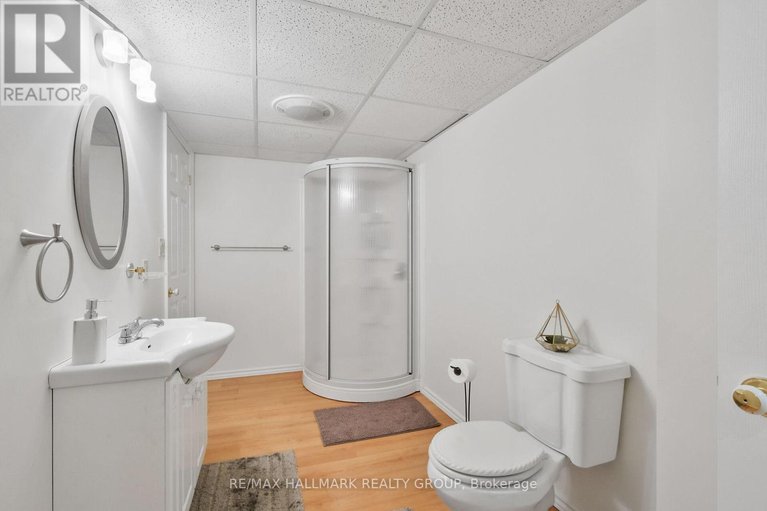 28622759/1390-lough-drive/cumberland-estates/ottawa/ontario/K4C1A9_45