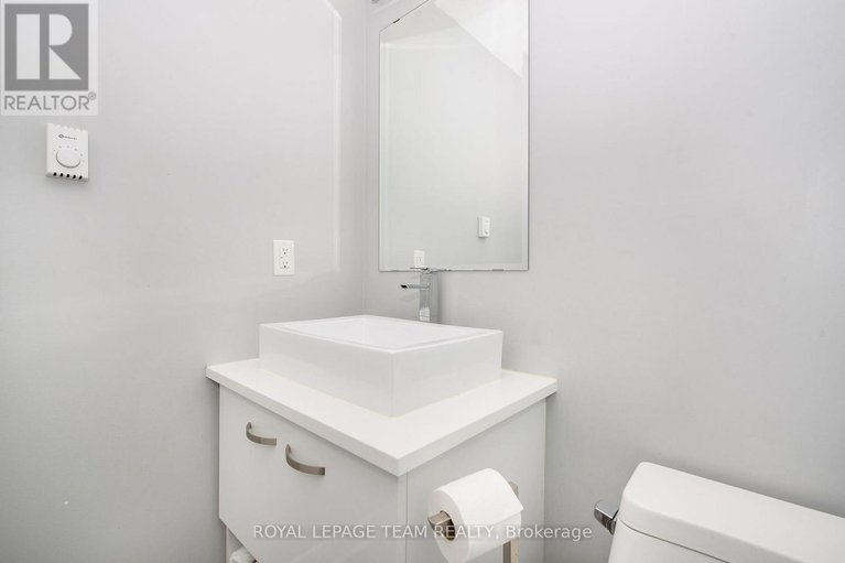 28920425/19-202-st-patrick-street/lower-townbyward-market/ottawa/ontario/K1N5K3_13