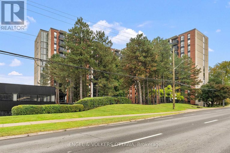 28939396/1006-2951-riverside-drive/mooneys-bayriverside-park/ottawa/ontario/K1V8W6_2