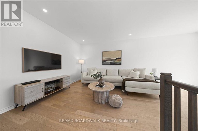 29641185/829-kiniw-private/cfb-rockcliffe-and-area/ottawa/ontario/K1K0P5_9