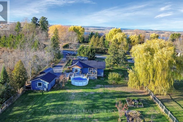 29451023/3304-old-highway-17/clarencerockland-twp/clarence-rockland/ontario/K4K1W3_29