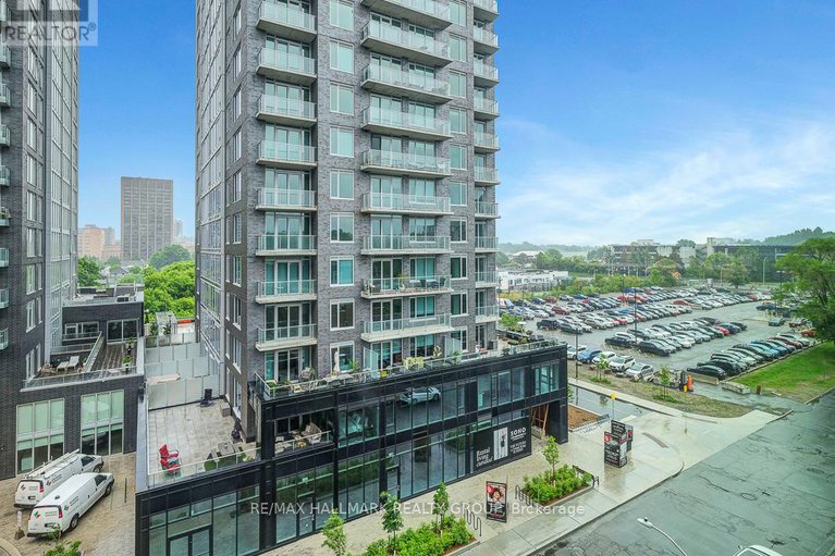 28449857/604-100-champagne-avenue-s/west-centre-town/ottawa/ontario/K1S4P4_32