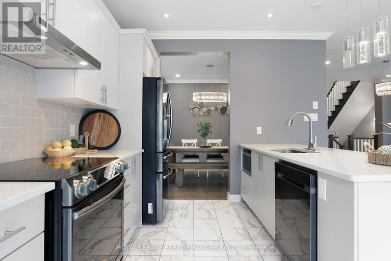 28913501/266-shinleaf-crescent/mer-bleuebradley-estatesanderson-park/ottawa/ontario/K1W0J2_17