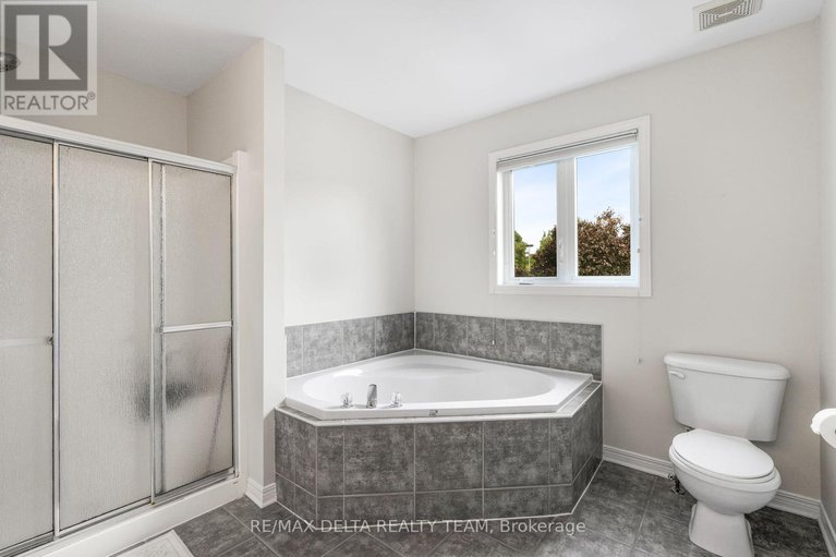28418821/17-solace-court/carson-meadows/ottawa/ontario/K1K4T5_26