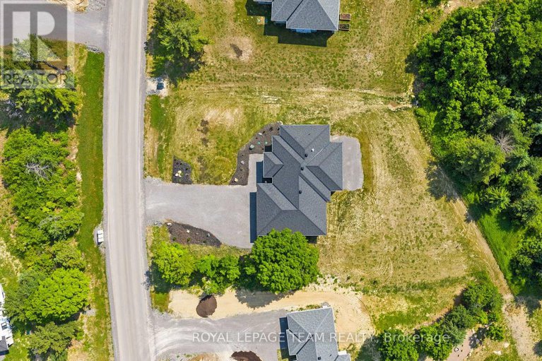 28509459/48-raymond-luhta-crescent/mcnabbraeside-twps/mcnabbraeside/ontario/K7S3G8_45