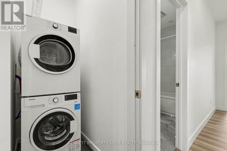 29485107/137-duford-street/vanier/ottawa/ontario/K1L6Z5_14