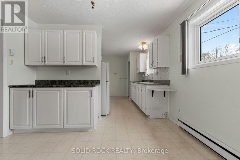 29430522/2345-fitzroy-street/fitzroy/ottawa/ontario/K0A1X0_12