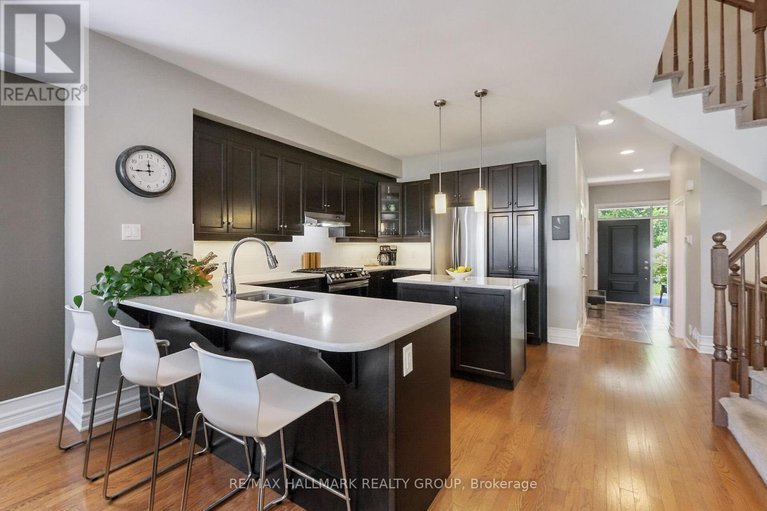 28645082/32-mccooeye-lane/stittsville-central/ottawa/ontario/K2S1B9_20