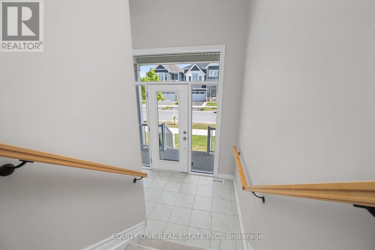 28801060/215-meynell-road/goulbourn-twp-from-franktown-rdsouth-to-rideau/ottawa/ontario/K0A2Z0_4