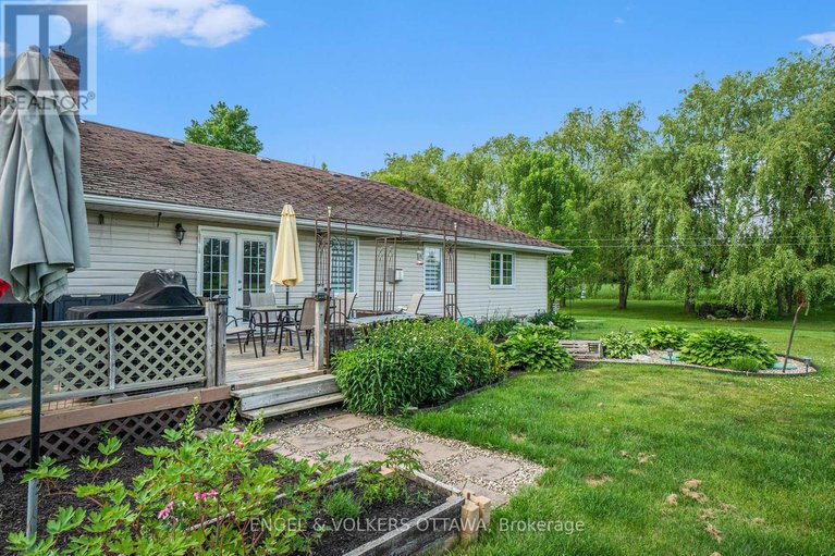27983809/741-drummond-con-12c-road/drummond-n-elmsley-drummond-twp/drummondnorth-elmsley/ontario/K7C3P1_32