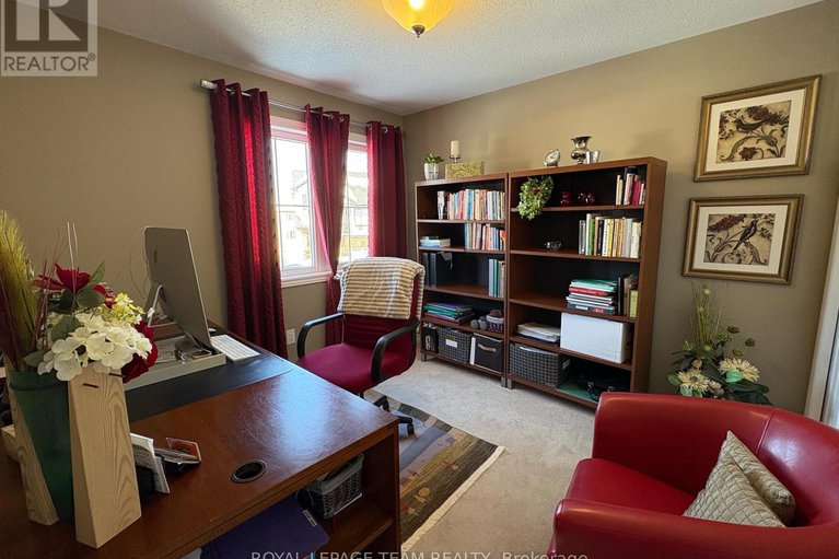 29339123/979-shimmerton-circle/emerald-meadowstrailwest/ottawa/ontario/K2M0L4_17