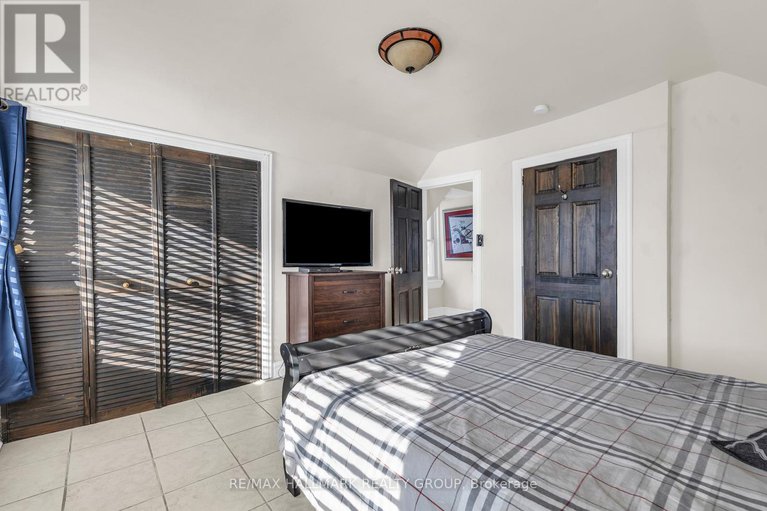 27896740/477-booth-street/west-centre-town/ottawa/ontario/K1R7L1_26