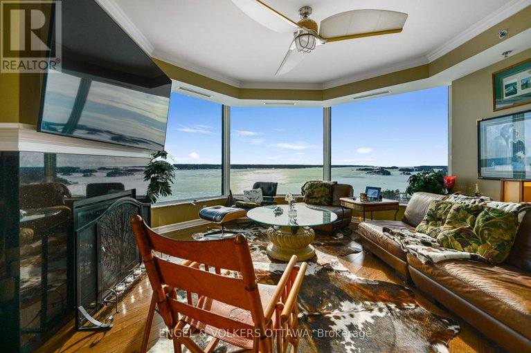 29337561/1802-15-st-andrew-street/brockville/brockville/ontario/K6V0B8_17