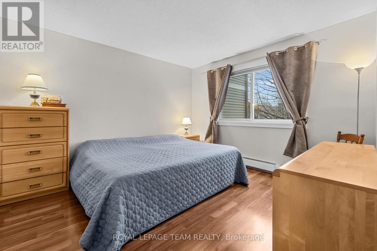 29603328/214-270-brittany-drive/viscount-alexander-park/ottawa/ontario/K1K4M3_13