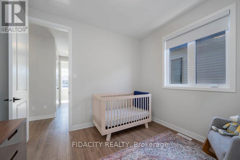 29444900/183-yearling-circle/goulbourn-twp-from-franktown-rdsouth-to-rideau/ottawa/ontario/K0A2Z0_28